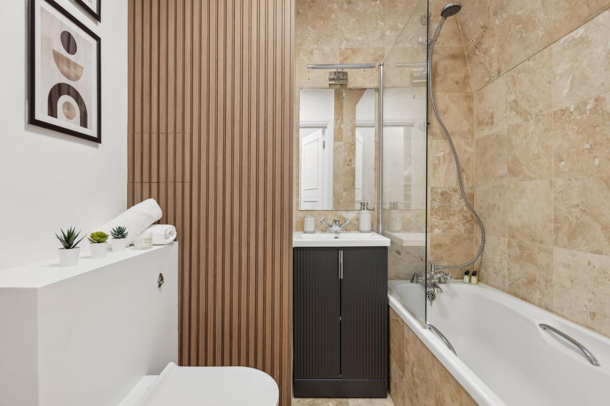 The Heart Of Westminster - 2Br - Cityapartmentstay ลอนดอน ภายนอก รูปภาพ